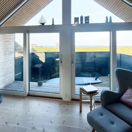 6 Person In Otterup-by Traum