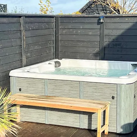 6 Person In Otterup-by Traum