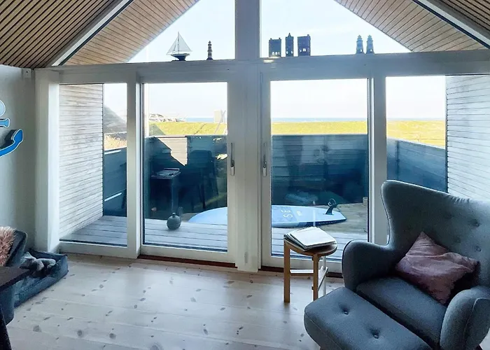 6 Person In Otterup-by Traum